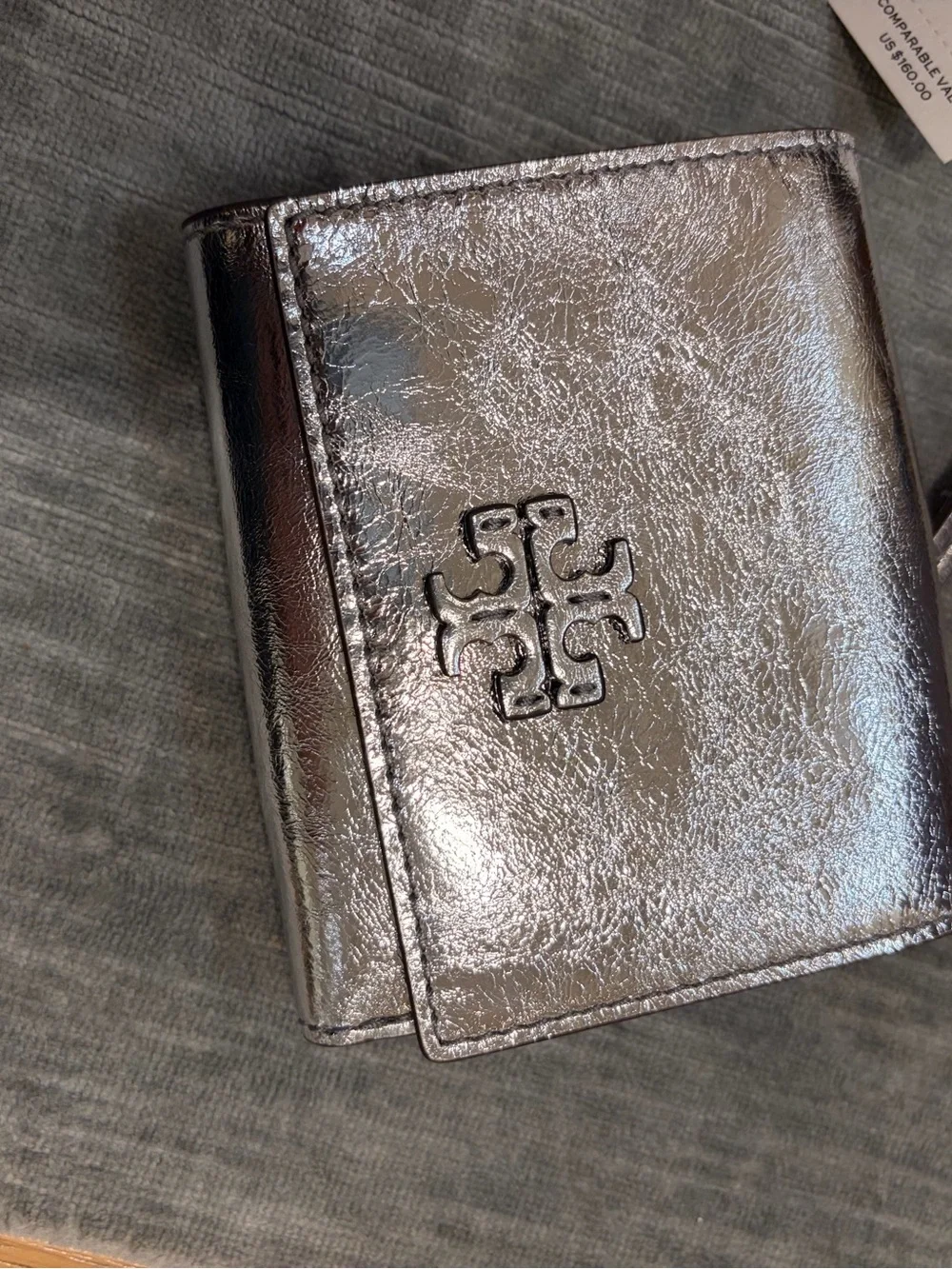 Tory Burch Metallic Silver Compact Wallet Thea new with tag(limited time sale)